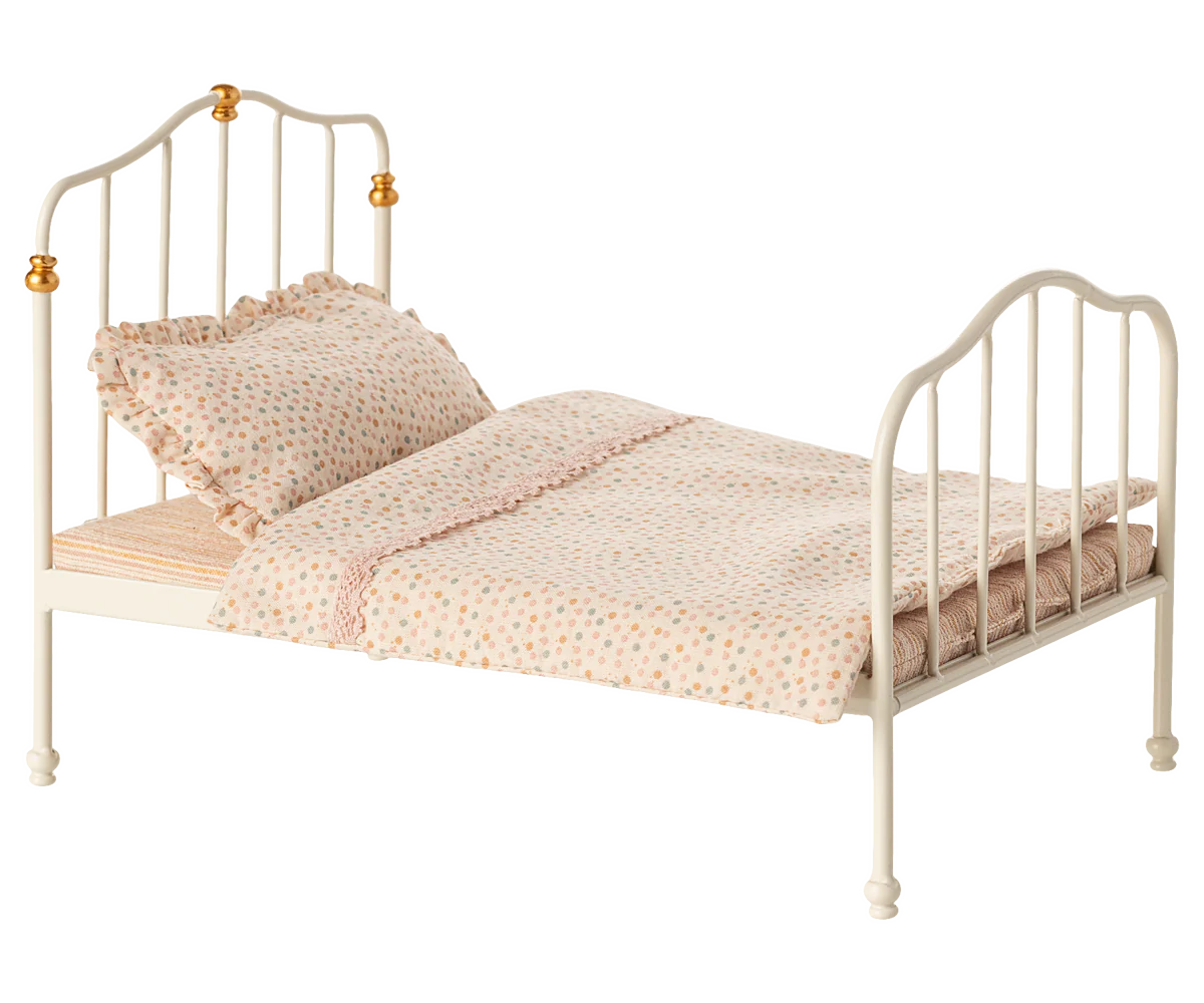 Vintage Bed, Mouse | Off White